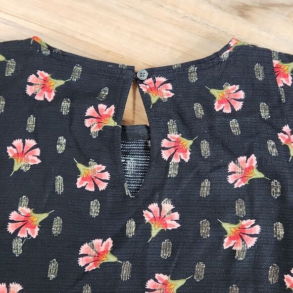 🔺️Loft Black & Red Floral Print & Metallic Gold Long Sleeve Top Small - Picture 7 of 11